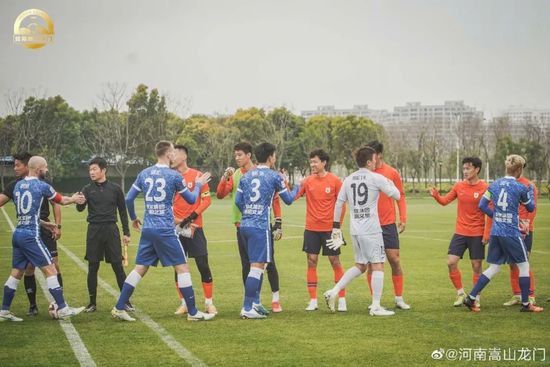 亚洲免费啪啪